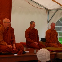 L to R: Luang Por Viradhammo, Tan Cunda, and Tan Khemako at Tisarana's non-residential retreat