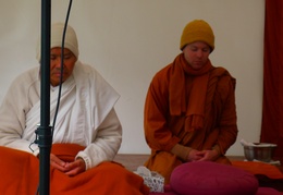 L to R: Anagarika Zaw and Samanera Khema meditate at Tisarana's non-residential retreat