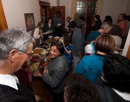 The was plenty of food for all at Tisarana's first bhikkhu ordination