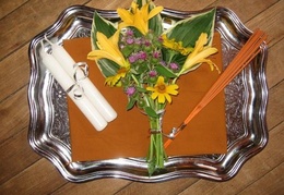 The tray offered to Tan Ajahn Thanissaro on his departure